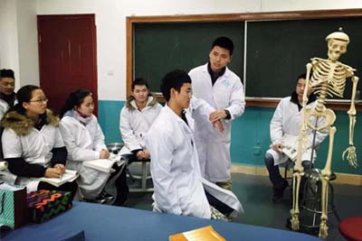康复治疗技术专业-老师教学